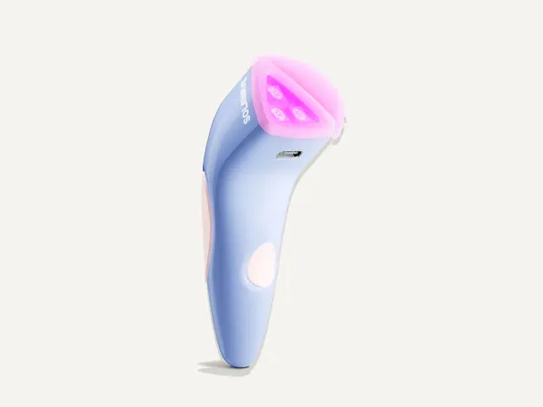Image: solawave.co Solawave Bye Acne: 3-Minute Pimple Spot Treatment
